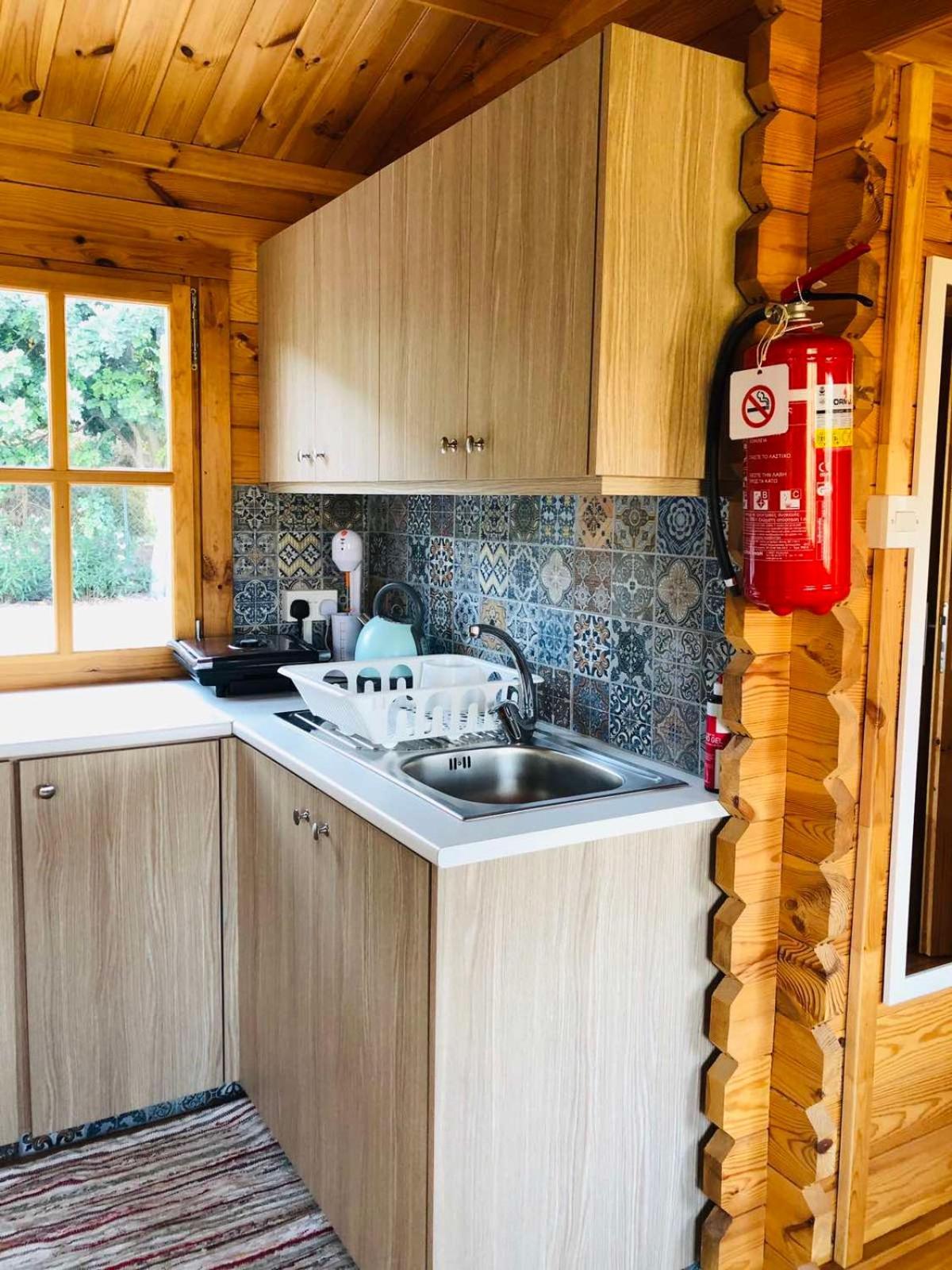 Happy Glamping Cy Villa Agios Theodoros Bilik gambar